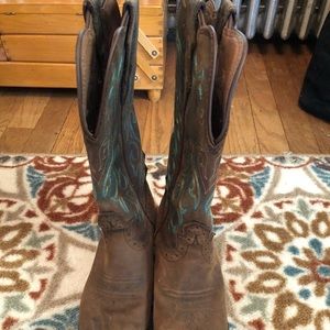 Justin Boots Shoes - Authentic Cowgirl boots Justin Boots Shoes - Authentic Cowgirl boots